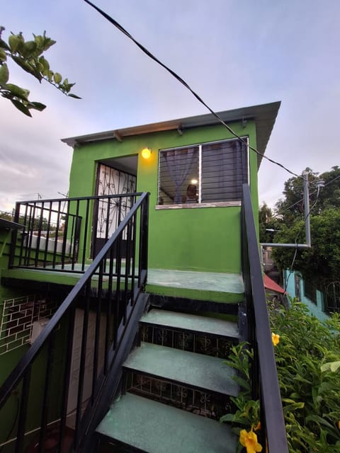 Casa de limón Vacation rental in La Libertad Department, El Salvador