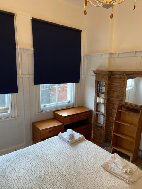 London Rental Bed and Breakfast in Croydon