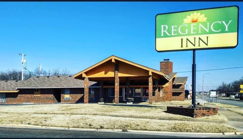 Regency Inn Iola Motel in Kansas