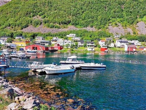 10 person holiday home in Kaldfarnes House in Troms Og Finnmark