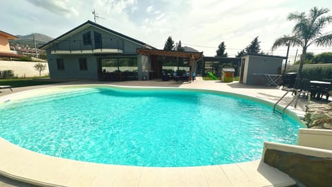 Property building, Pool view