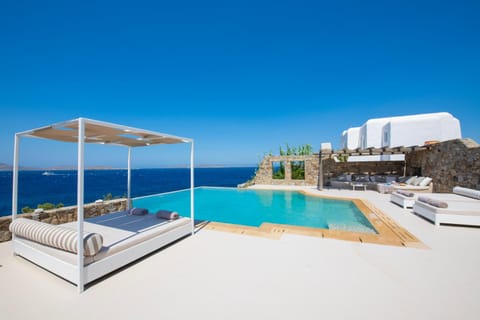 Day, Natural landscape, Pool view, Sea view, Swimming pool, sunbed