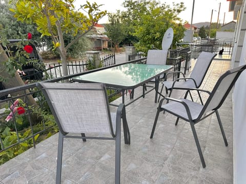 Day, Balcony/Terrace, Dining area