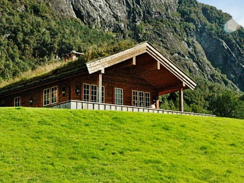 Four-Bedroom Holiday home in Olden 2 House in Vestland