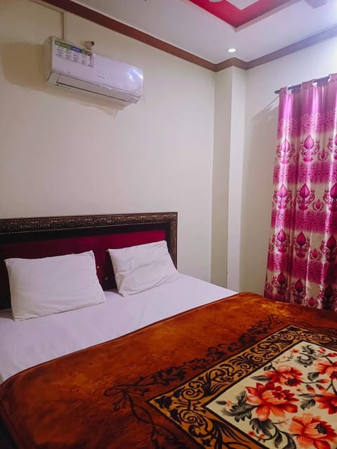 Hotel Punjab City Capsule hotel in Lahore