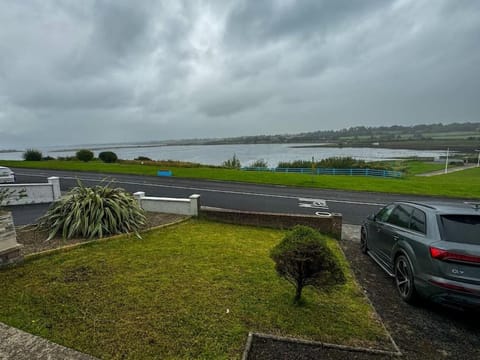 Neighbourhood, Natural landscape, Sea view