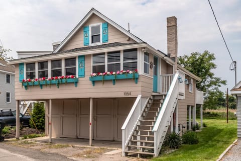 Property building, Street view