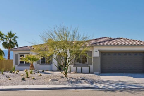 Ridge Overlook | Stunning Mountain Views House in Desert Hot Springs