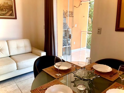 Shopping ao lado e Praia do Forte a 7 min! Apartment in São Pedro da Aldeia