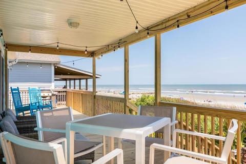 4 Bedroom Oceanfront Home House in Folly Beach