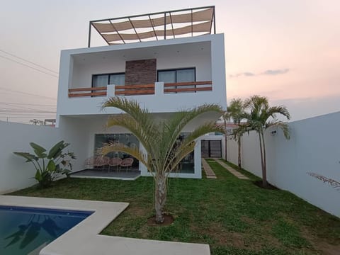 Casa VillaTeques alberca jacuzzi House in State of Morelos