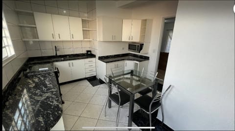 Kitchen or kitchenette, Dining area, stove