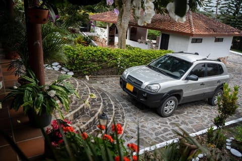 BBQ facilities, Parking