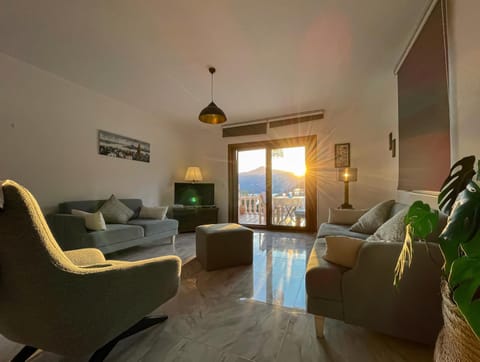 Living room, Sunset