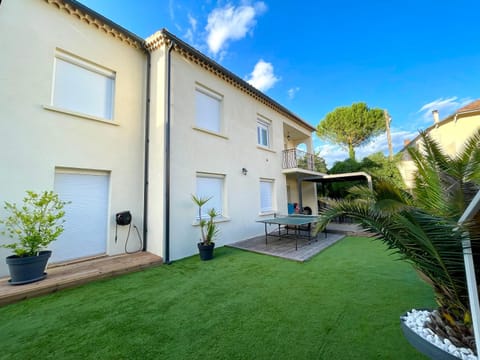 Grande maison de vacances Villa in Alès