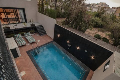 Saiba OutHouse- 4 Bed room- Pool- Theatre- PartyHall- Garden & Terrace sitting area House in Jaipur