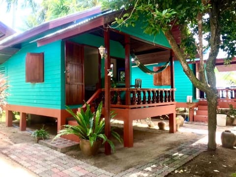 Baan Hin Kong Beach Resort House in Ko Pha-ngan Sub-district