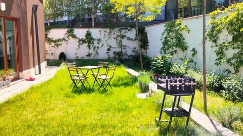 Patio, Spring, Natural landscape, Garden, Garden view, Inner courtyard view