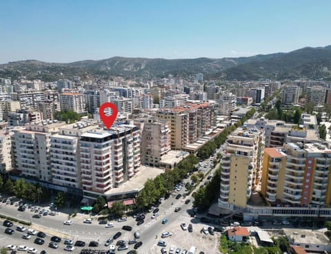Property building, Day, Neighbourhood, Natural landscape, Bird's eye view, City view, Mountain view, Street view, Location, Parking