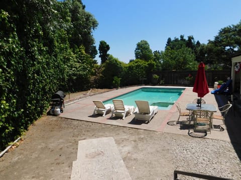 Garden, Hot Tub, Swimming pool