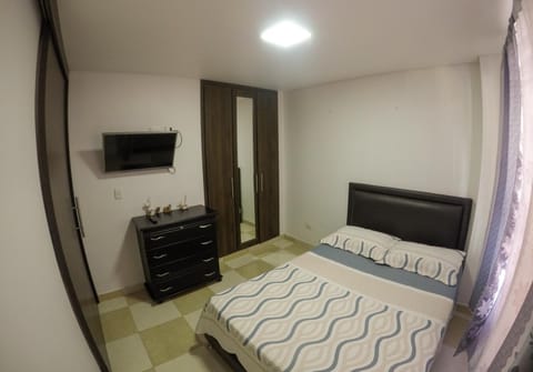 Bed, TV and multimedia, Bedroom