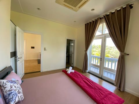 Villa sealinks Bãi Đá ông Địa 5 phòng ngủ Villa in Phan Thiet