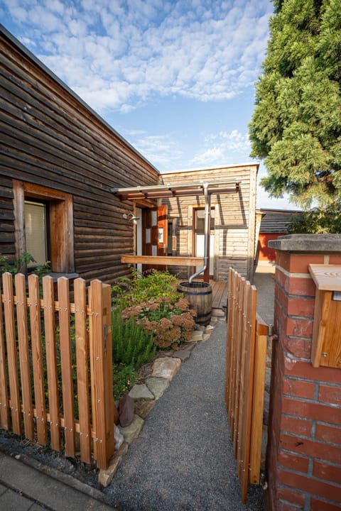 Property building, Day, Garden, Garden view