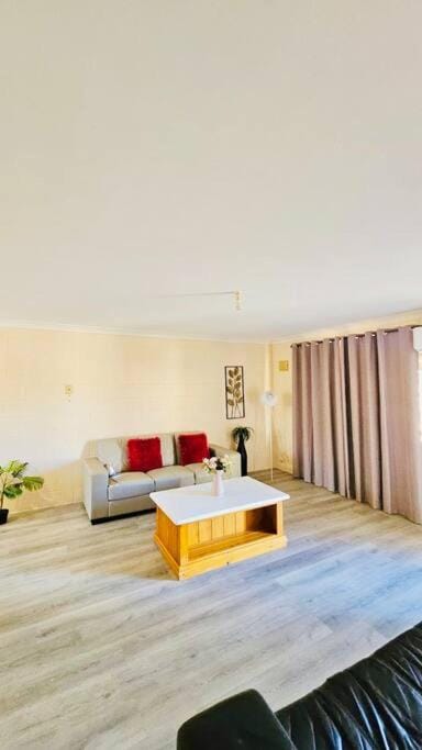 Golden Patch Retreat, Kalgoorlie Apartment in Kalgoorlie - Boulder