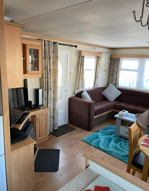 Lovley 3 bedroom Static Caravan in Clarach Bay House in Tirymynach