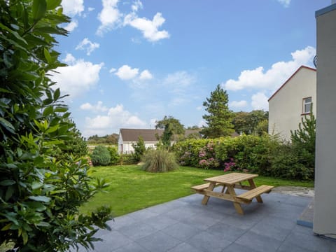 Patio, Garden, Garden view