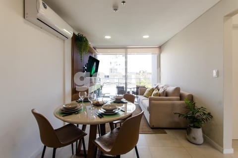 New-exclusive 2-bedroom Apt In Molas Lpez Area Apartment in Asunción