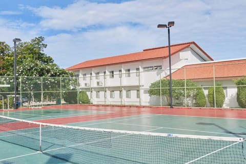 Tennis court