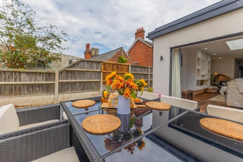 Patio, Garden, Balcony/Terrace