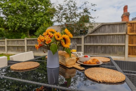 Patio, Balcony/Terrace