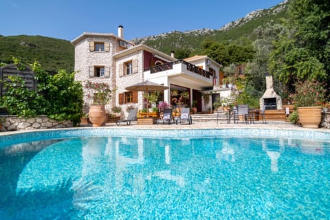 Property building, Natural landscape, Mountain view, Pool view