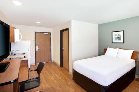 WoodSpring Suites Lake Charles Hotel in Lake Charles