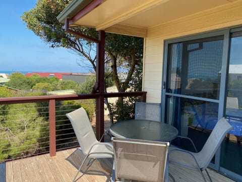 Bashams Beach House 7 Sun Crt Middleton - No Linen Included House in Middleton