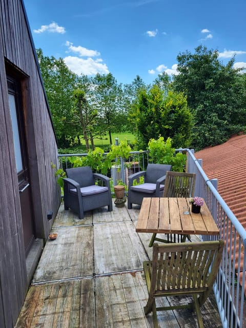 Balcony/Terrace, Garden view