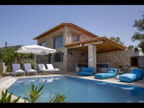 Property building, Patio, Other, Swimming pool, sunbed