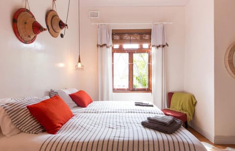 Number5 Guesthouse Bed and Breakfast in Cape Town