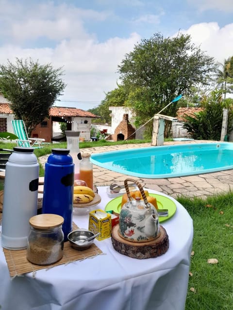 Food and drinks, Food, Garden view, Pool view, Swimming pool, Breakfast, Continental breakfast, Drinks