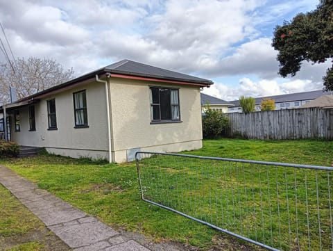 5 Bedroom House, 7 Salisbury Road, Rotorua House in Rotorua