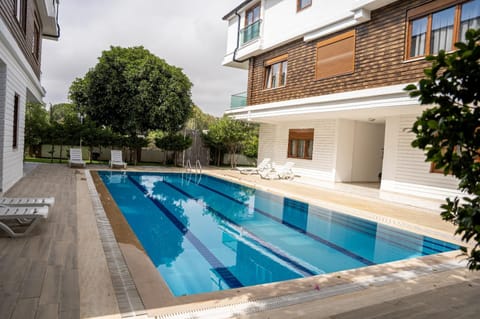 Pool view, Swimming pool