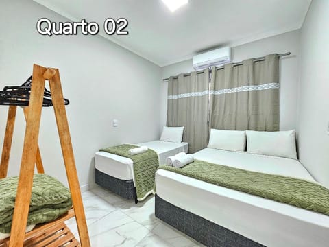 Casa até 8 pessoas NOVA prox Cataratas e Aeroport. House in Foz do Iguaçu