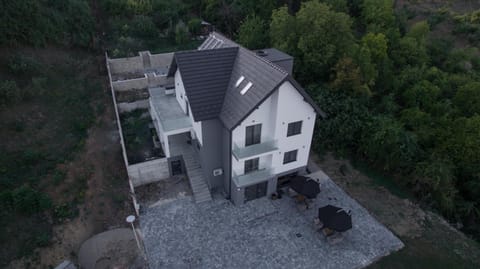 Property building, Bird's eye view