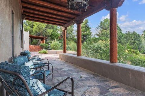 Sedona Castle Rock- Private Pool & RED ROCK VIEWS! House in Village of Oak Creek