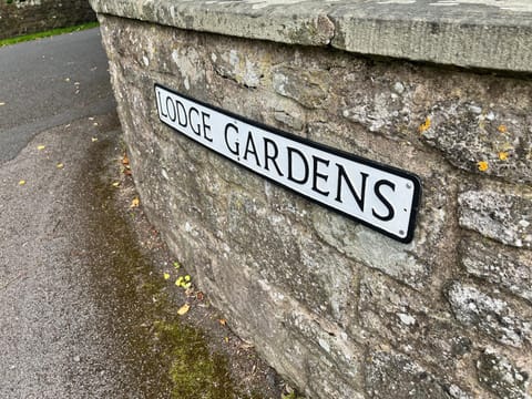 The Former Watch Tower St Briavels- Dog friendly with Private fenced garden Apartment in Forest of Dean