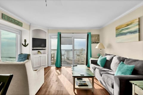 SunShine Daydream Apartment in Kure Beach