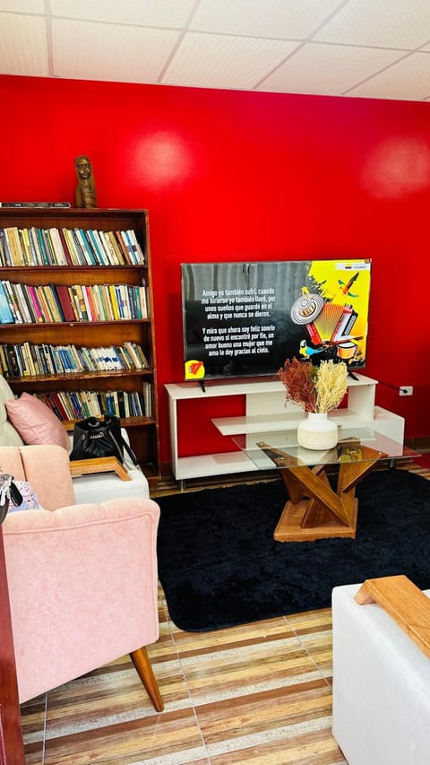 Library, Living room, Seating area