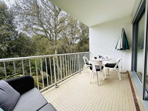 Charmant T2 près de la plage avec balcon, parking et commodités à pied - 4 pers, Le Pouliguen - FR-1-245-195 Apartment in Le Pouliguen